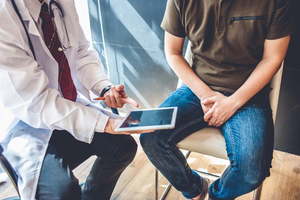 ¿Cómo puede diagnosticarse el déficit de testosterona?